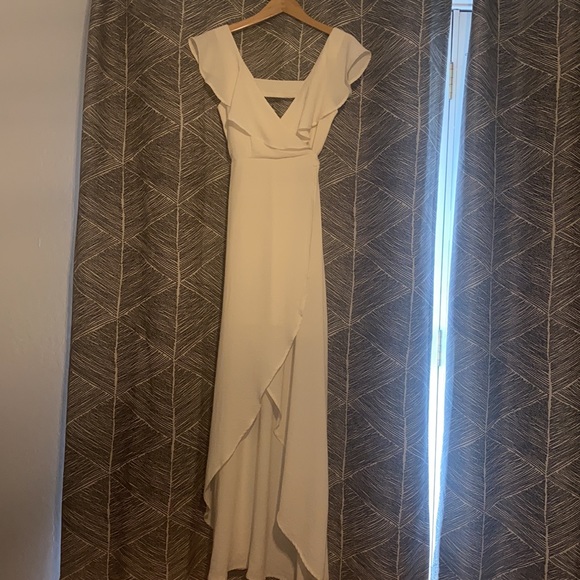 STUNNING Off White Wrap Dress - Picture 3 of 9